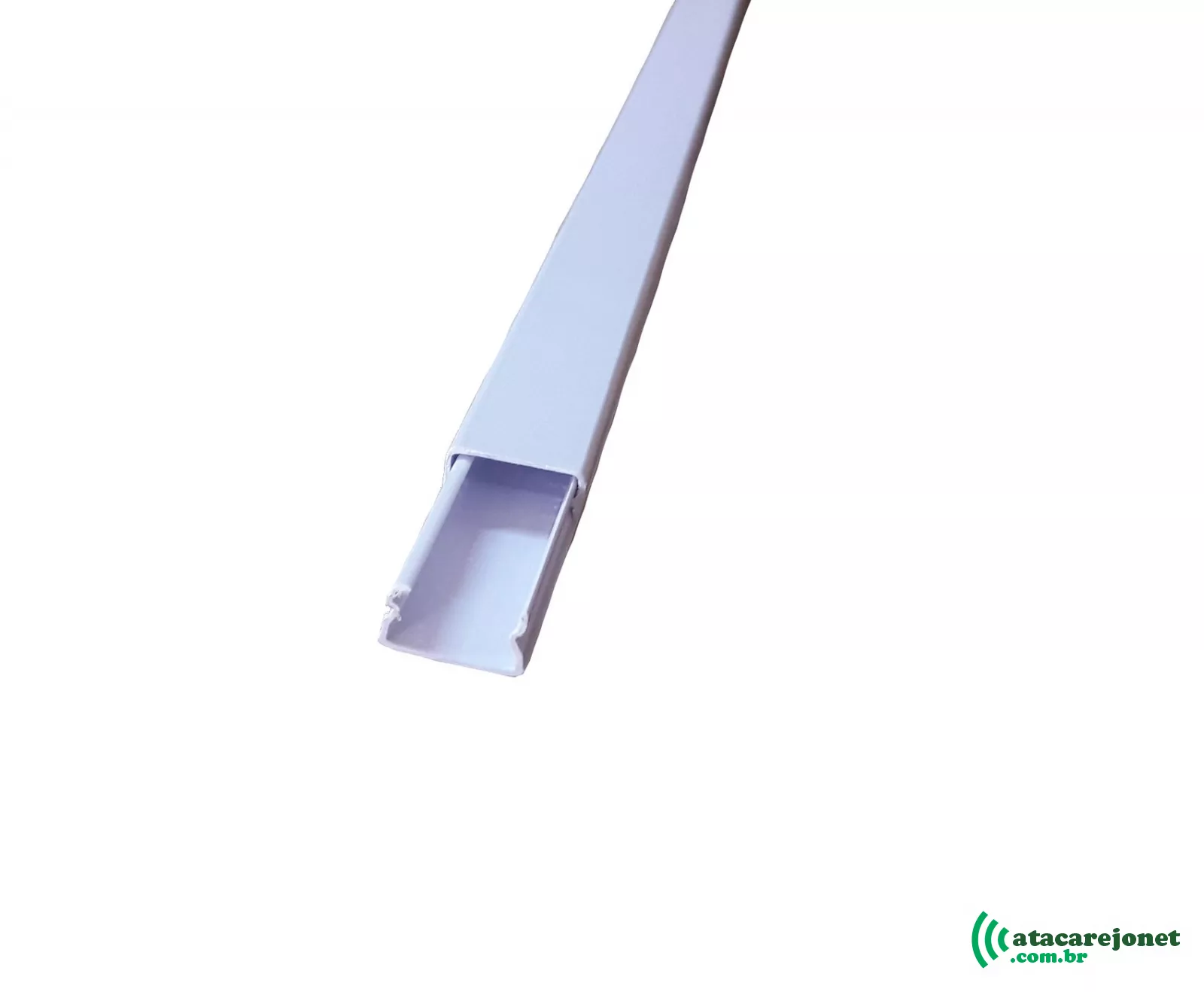 Canaleta Plástica Branca sem Divisória Adesivada para Instalações Elétricas Externas 20mmx2m - Plasbohn